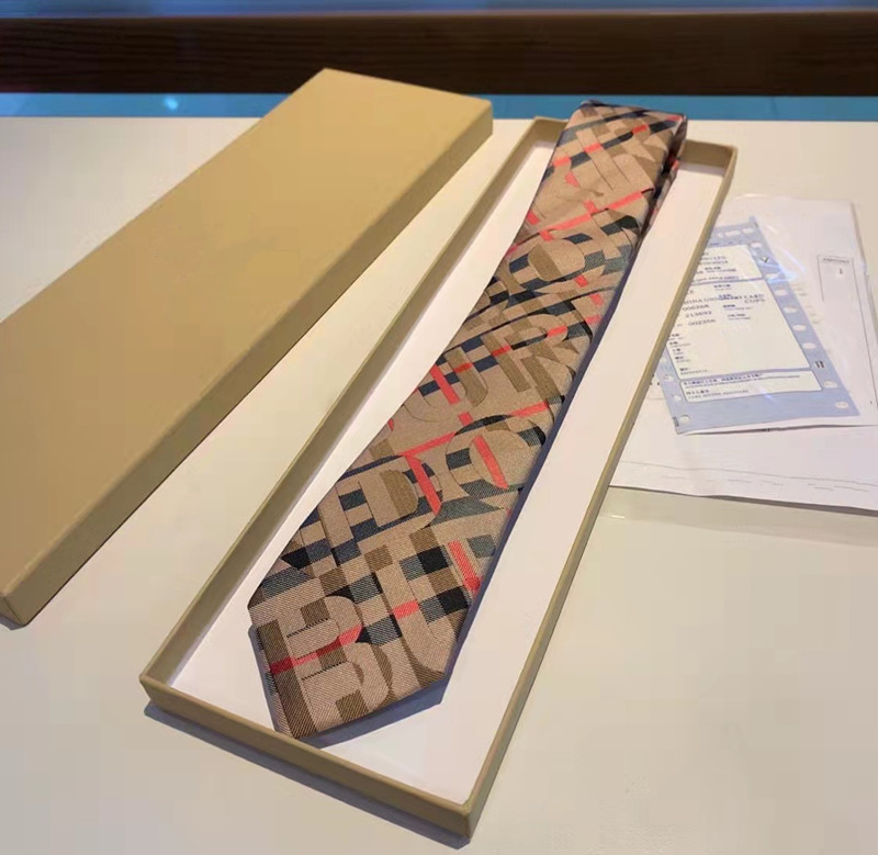 Mens Silk Neck Ties kinny Slim Narrow Stripes letter Jacquard Woven Neckties Hand Made In Many Styles with box
Mens Silk Neck Ties kinny Slim Narrow Stripes letter Jacquard Woven Neckties Hand Made In Many Styles with box
