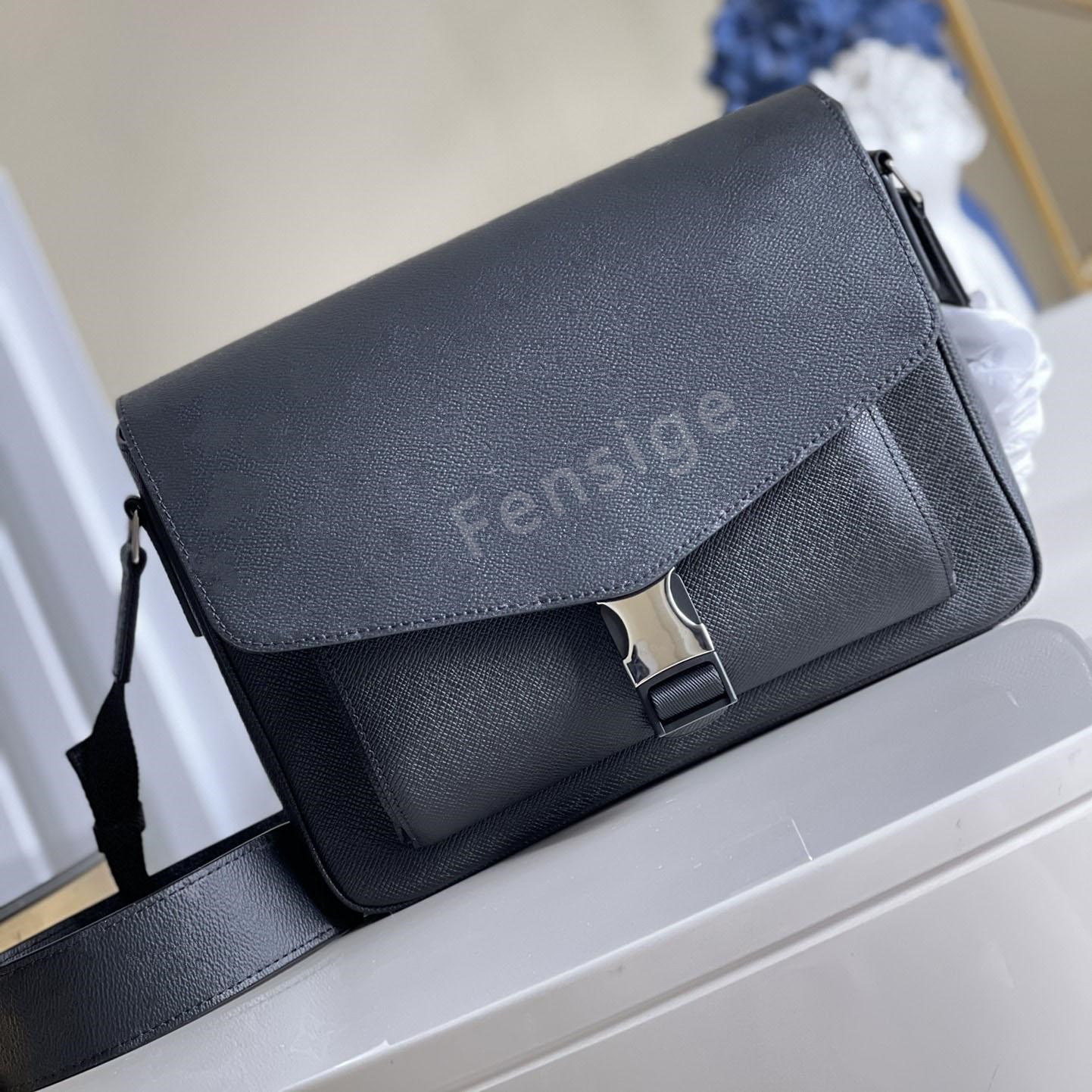 Taigarama Messenger Bag Mens Outdoor packs Crossbody leather canvas Shoulder bags Snap-on cover M30746, Customize
Taigarama Messenger Bag Mens Outdoor packs Crossbody leather canvas Shoulder bags Snap-on cover M30746, Customize