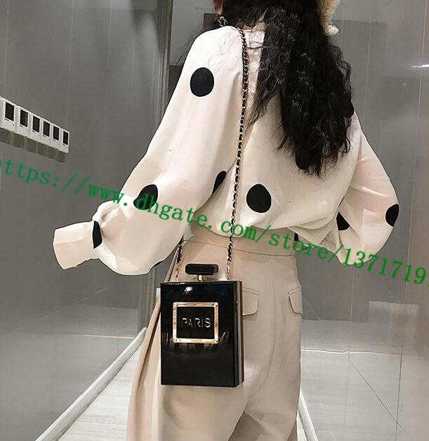 Top Quality Lady Shoulder Bag Black Acrylic Perfume Bottle Shape Women Messenger Handbag Square Cosmetic Case
Top Quality Lady Shoulder Bag Black Acrylic Perfume Bottle Shape Women Messenger Handbag Square Cosmetic Case