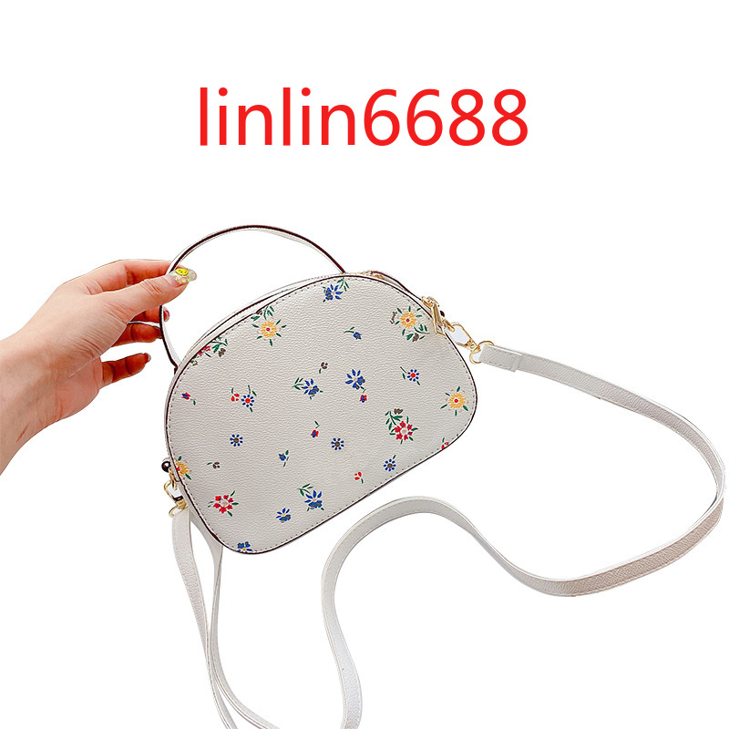 International fashion brand popular small bag female bags New trendy summer texture, single shoulder bag ins messenger bag with flowers and LOGO, White with logo
International fashion brand popular small bag female bags New trendy summer texture, single shoulder bag ins messenger bag with flowers and LOGO, White with logo