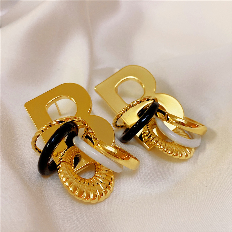 70% OFF Luxury Jewelry Fashion Star Letter Earrings ins cool style fashion personality high level simple multi layer ring earrings
70% OFF Luxury Jewelry Fashion Star Letter Earrings ins cool style fashion personality high level simple multi layer ring earrings
