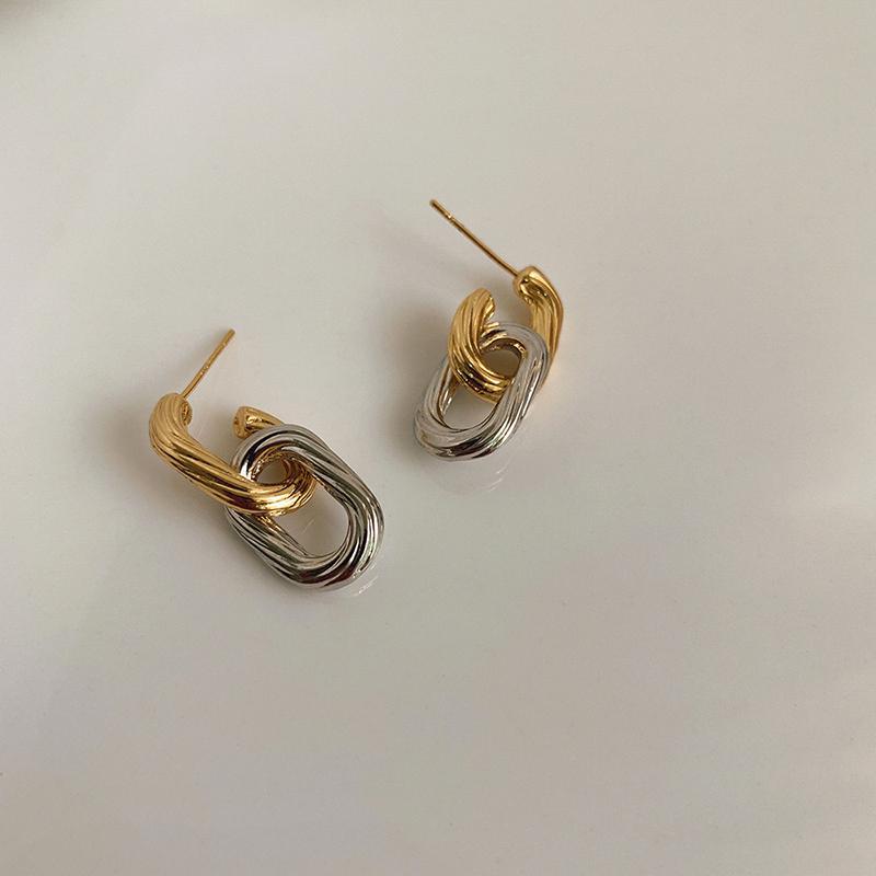 Hoop & Huggie Gold Sliver Color Oval Circle Earrings For Women Statement Minimalist Small Hoops Solid Metal Femme Ear Jewelry
Hoop & Huggie Gold Sliver Color Oval Circle Earrings For Women Statement Minimalist Small Hoops Solid Metal Femme Ear Jewelry