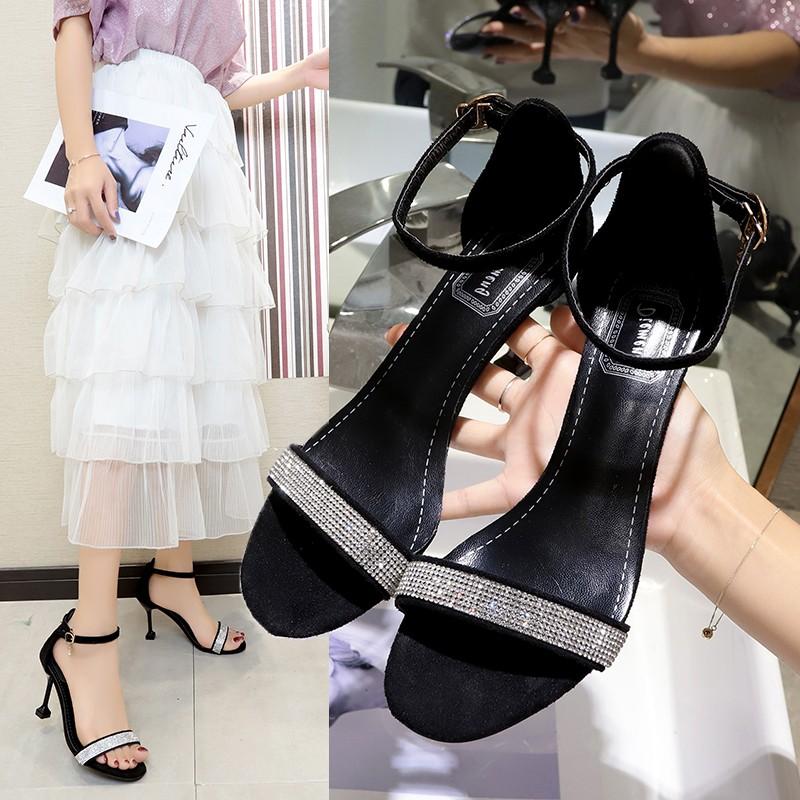 Dress Shoes Summer Fashion Party Women's Rhinestone Female Slides Sandals Heels Ankle Strap Designer Tenis Mujer Zapatos Size 35-39, Black
Dress Shoes Summer Fashion Party Women's Rhinestone Female Slides Sandals Heels Ankle Strap Designer Tenis Mujer Zapatos Size 35-39, Black