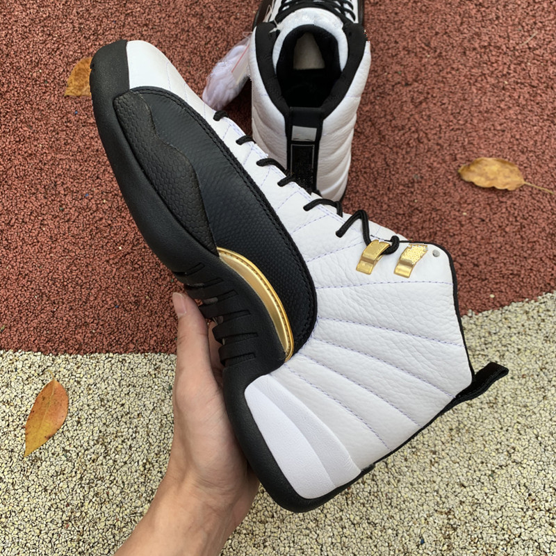 Jumpman 12 Royalty White Black Metallic Gold Man Shoes Twist Stone Blue Outdoor Sports Sneakers With Box CT8013-170
Jumpman 12 Royalty White Black Metallic Gold Man Shoes Twist Stone Blue Outdoor Sports Sneakers With Box CT8013-170