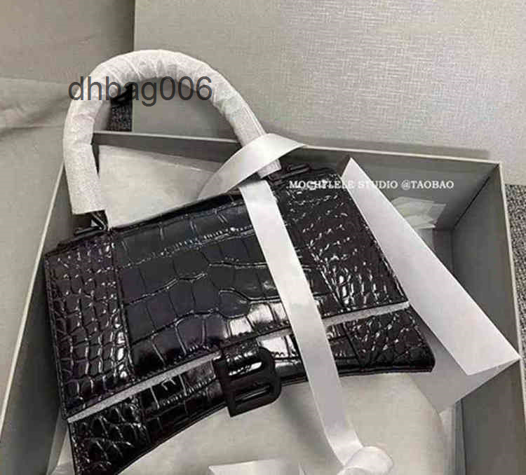 s balencai Paris 2022 Designer Handags Hourglass Crocodile High Version Star Same High-grade Leather Handag Family Single Mess, Black crocodile black buckle - xs small
s balencai Paris 2022 Designer Handags Hourglass Crocodile High Version Star Same High-grade Leather Handag Family Single Mess, Black crocodile black buckle - xs small