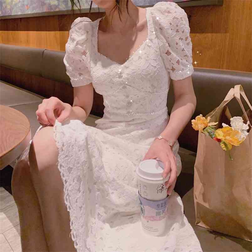 Korean V-Neck Elegant Vingate Chic Dress Women Sweet Puff Sleeve Lace Hollow out Sexy Party Females Summer 210519, Picture color
Korean V-Neck Elegant Vingate Chic Dress Women Sweet Puff Sleeve Lace Hollow out Sexy Party Females Summer 210519, Picture color