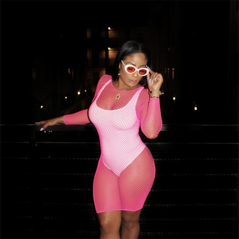 Women Sexy Beach Hollow Out Long Sleeve Dress Bathing Suits Summer Holiday Wear Knitting Mesh Tunic Robe Dresses Sets 210517
Women Sexy Beach Hollow Out Long Sleeve Dress Bathing Suits Summer Holiday Wear Knitting Mesh Tunic Robe Dresses Sets 210517