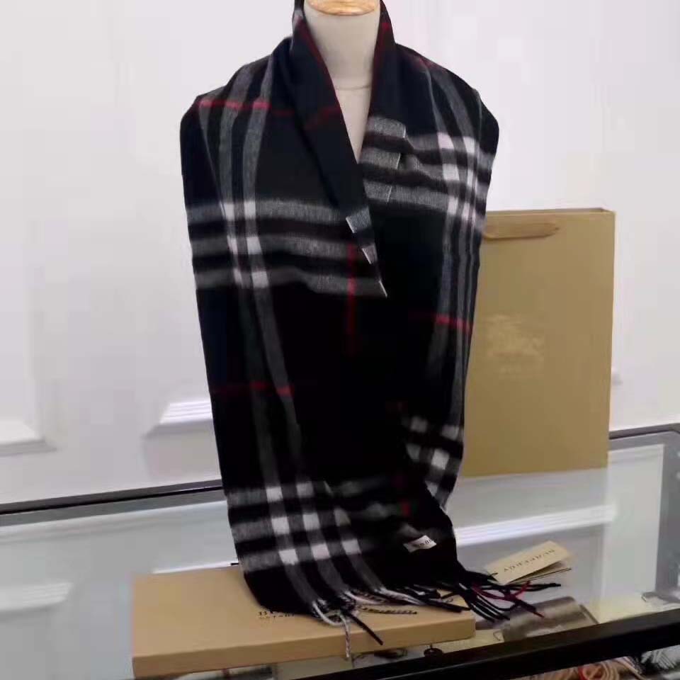 Luxury Square Scarf Oversize Classic Check Shawls Scarves For Men and Women Designer Kerchiefs Gold silver thread plaid g Shawl Multicolor
Luxury Square Scarf Oversize Classic Check Shawls Scarves For Men and Women Designer Kerchiefs Gold silver thread plaid g Shawl Multicolor