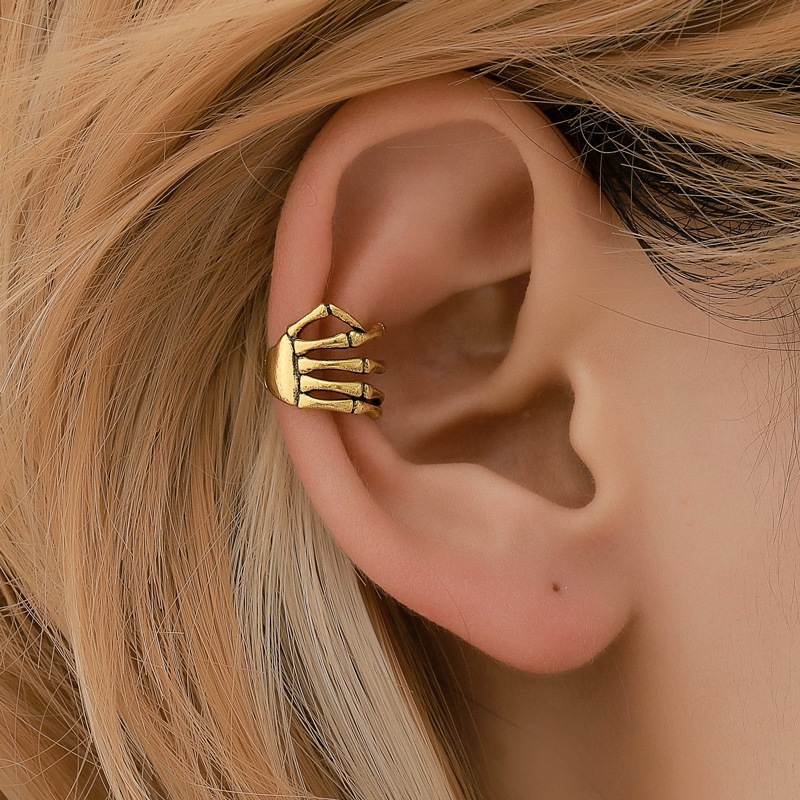 Jewelry Drop Delivery Fashion Punk Style Skull Hand Spine Cuffs Gold Ear Cuff Clip For Women No Piercing Earrings 1829 Q2
Jewelry Drop Delivery Fashion Punk Style Skull Hand Spine Cuffs Gold Ear Cuff Clip For Women No Piercing Earrings 1829 Q2