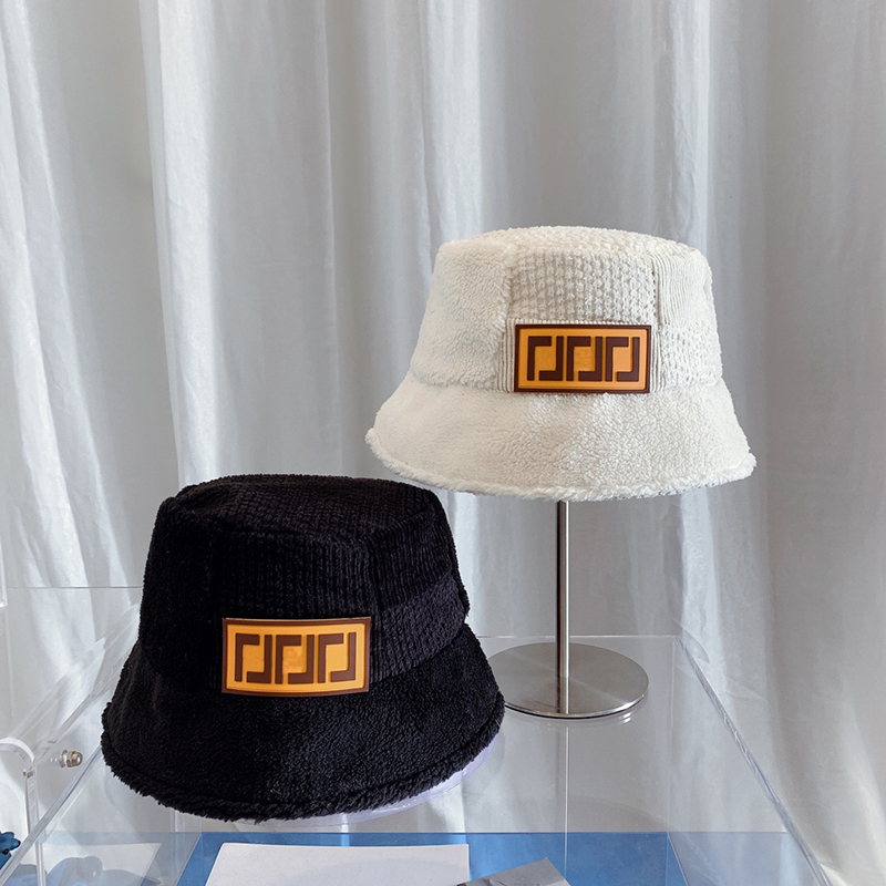 Designers Luxurys Hat Fashion Women Bucket Hats High Quality Fisherman Cap Lamb Wool Caps Winter Warm Outdoor 2 colours, Customize
Designers Luxurys Hat Fashion Women Bucket Hats High Quality Fisherman Cap Lamb Wool Caps Winter Warm Outdoor 2 colours, Customize