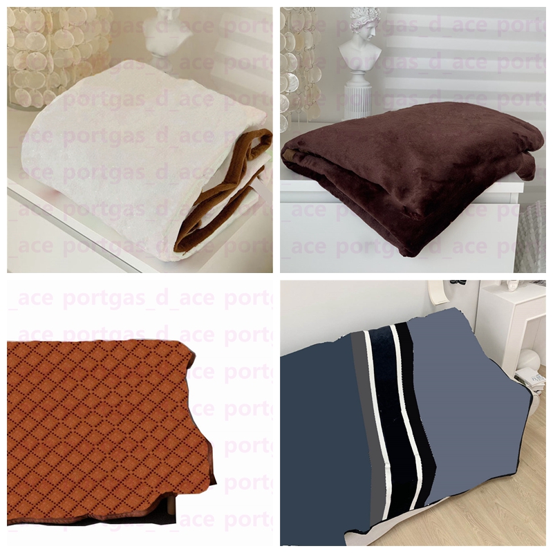Vintage Home Throw Blankets Fashion Letters Design Multifunction Flannel Blanket Winter Autumn Travel Car Sofa Chair Quilt Shawls
Vintage Home Throw Blankets Fashion Letters Design Multifunction Flannel Blanket Winter Autumn Travel Car Sofa Chair Quilt Shawls