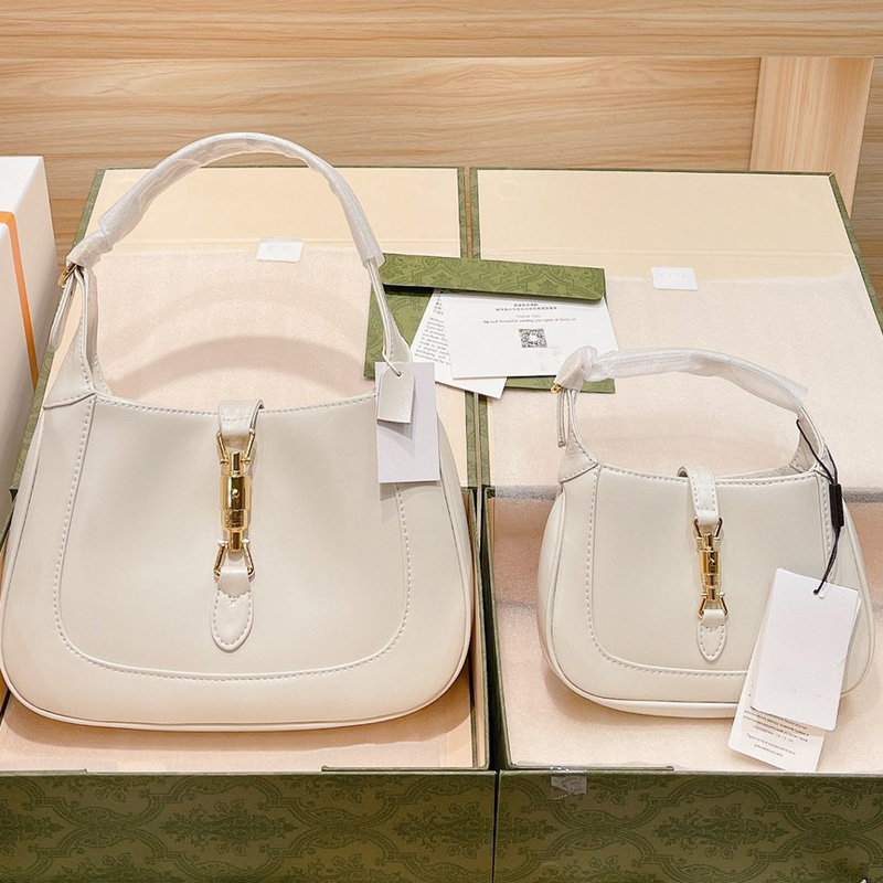 Single Shoulder Bag Axillary Bags Handbag Fashion Calfskin Smooth Surface Genuine Leather Plain Gold Hardware Accessories Internal Zipper Hi
Single Shoulder Bag Axillary Bags Handbag Fashion Calfskin Smooth Surface Genuine Leather Plain Gold Hardware Accessories Internal Zipper Hi