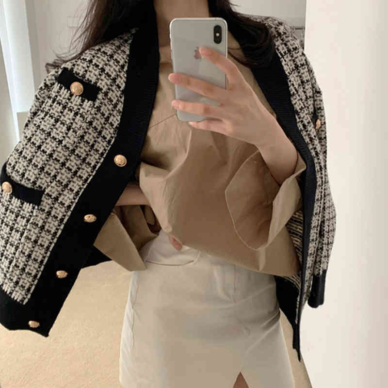 Vintage V Neck Women Knitted Sweaters Coat Korean Chic Plaid Female Cardigans New Chic Sueter Mujer Knitted Jacket 210417