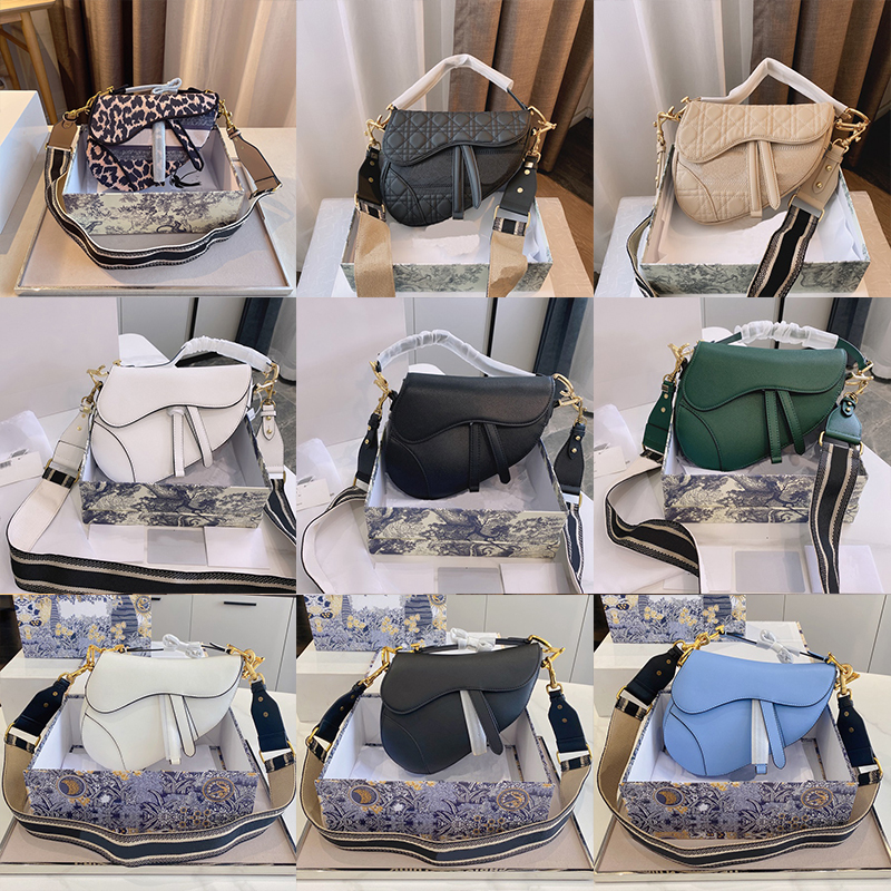 2021 brand designer's Top quality shoulder bag ladies' temperament fashion luxury frosted Embroidered Leather portable saddle bags, Colour 13 23*8*21cm
2021 brand designer's Top quality shoulder bag ladies' temperament fashion luxury frosted Embroidered Leather portable saddle bags, Colour 13 23*8*21cm