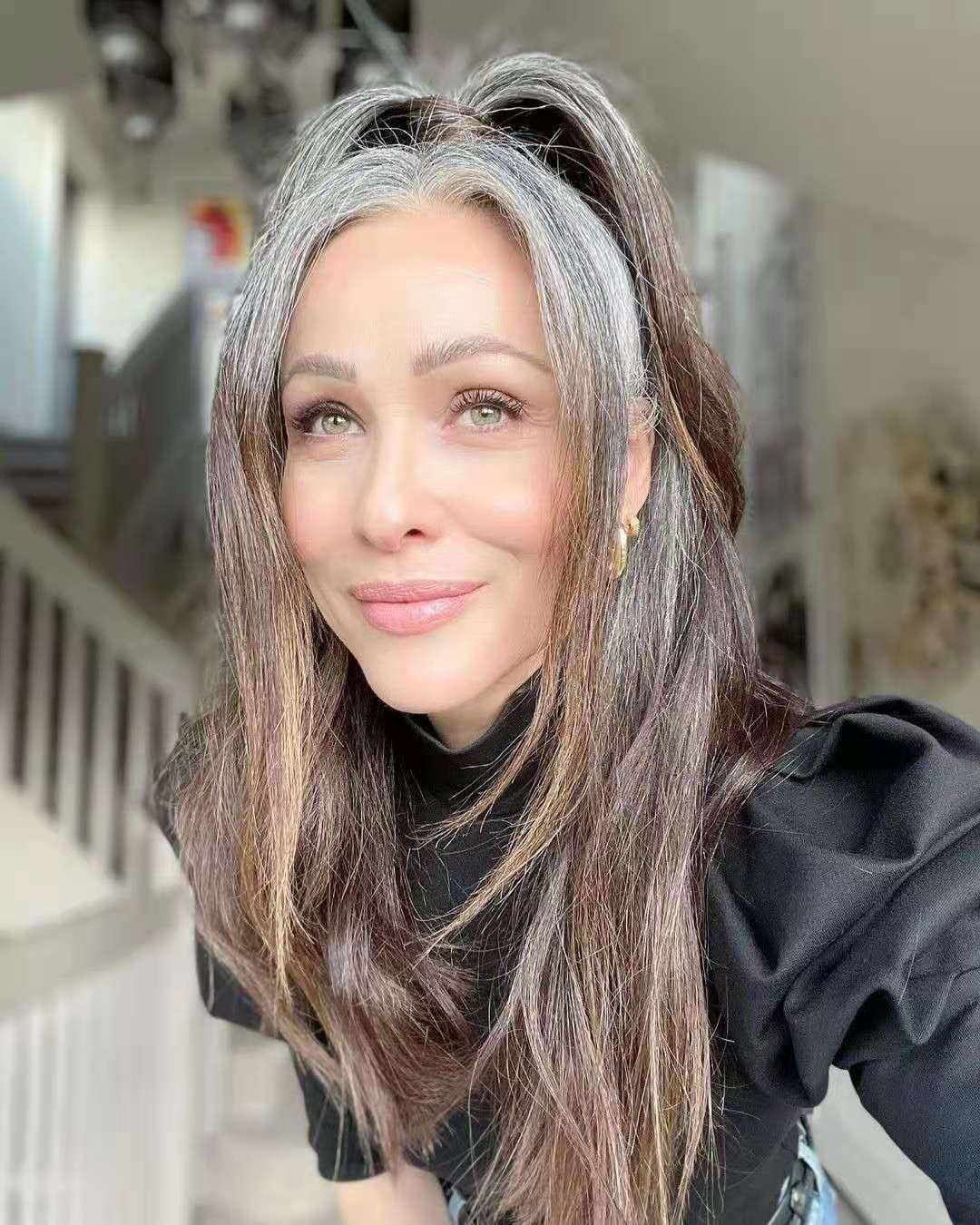 Gray Ponytail Hair Extensions Wrap Around Straight Pony Tail Hairpiece for Women Off Black Highlights with Silver Grey Real Extension Human hairs 100g