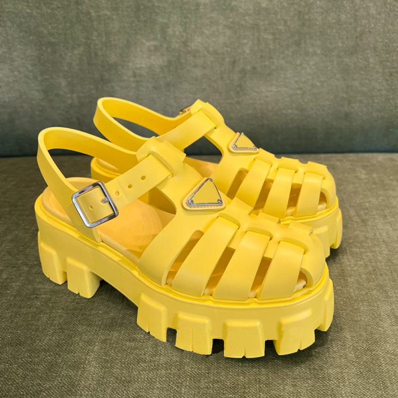 newest designer sandals Top quality Muffin bottom Triangular buckle Genuine Leather Narrow Bandl Women Shoe The designer strongly recommends Casual Sandal, Blue
newest designer sandals Top quality Muffin bottom Triangular buckle Genuine Leather Narrow Bandl Women Shoe The designer strongly recommends Casual Sandal, Blue