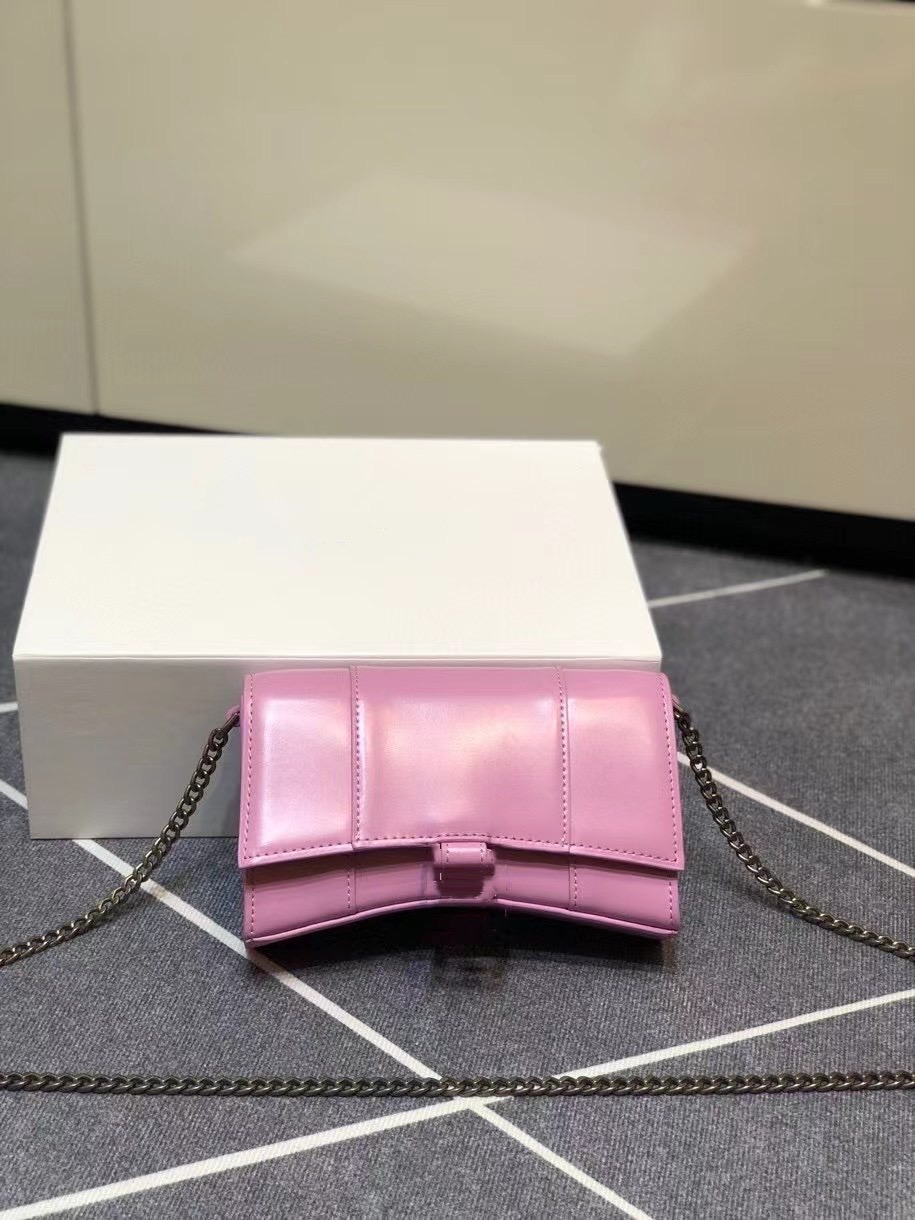 Handbag fashion bag tote Genuine Leather Handbags with letters B Ladies totes top quality Woman Luxury Designer Bags Classic canvas material
Handbag fashion bag tote Genuine Leather Handbags with letters B Ladies totes top quality Woman Luxury Designer Bags Classic canvas material