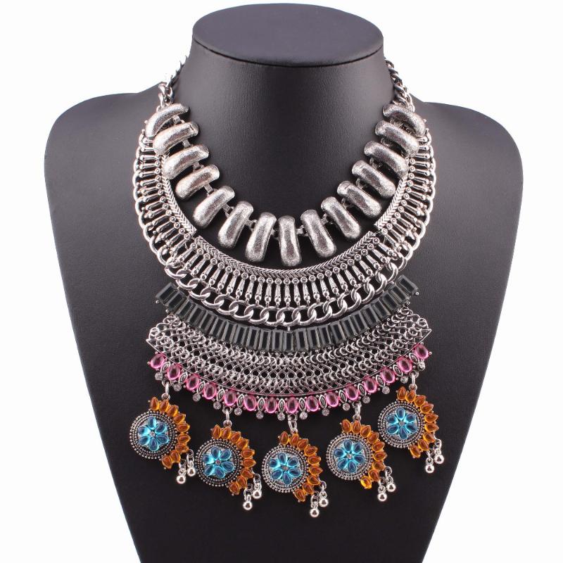 Pendant Necklaces Crystal Women Chunky Statement Necklace Fashion Big Chain Multi Colors Vintage Alloy Metal Jewelry Wholesale
Pendant Necklaces Crystal Women Chunky Statement Necklace Fashion Big Chain Multi Colors Vintage Alloy Metal Jewelry Wholesale