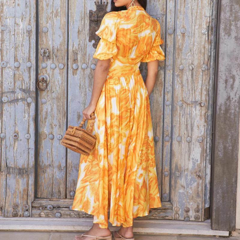 Women Dress V Neck Lantern Sleeve Printed Vintage es High Waist Large Hem Maxi es Retro Long Summer 210524