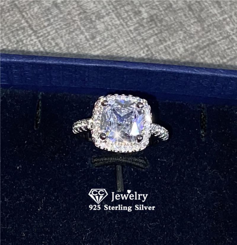 Cluster Rings Women's Sterling Silver Inlay Rhinestone Ring Luxury Fine Jewelry Engagement Wedding Accessories Drop 946
Cluster Rings Women's Sterling Silver Inlay Rhinestone Ring Luxury Fine Jewelry Engagement Wedding Accessories Drop 946