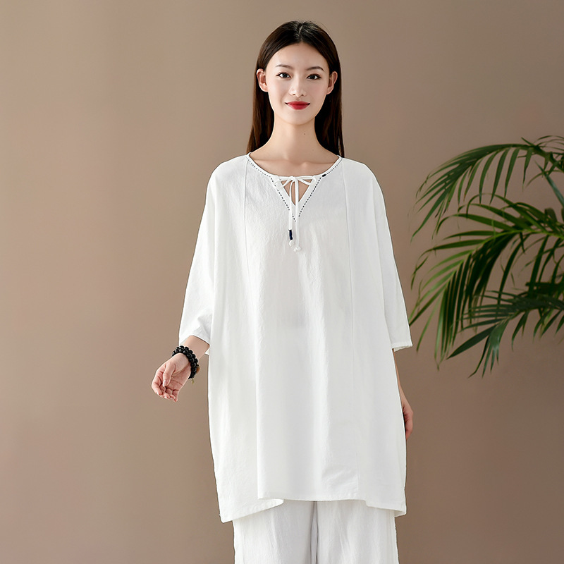 Johnature Summer Retro Embroidery Half Sleeve V-neck Lace Up T-shirt Loose Leisure All-match Fashion Women Tops T-shirts 210521, Black
Johnature Summer Retro Embroidery Half Sleeve V-neck Lace Up T-shirt Loose Leisure All-match Fashion Women Tops T-shirts 210521, Black