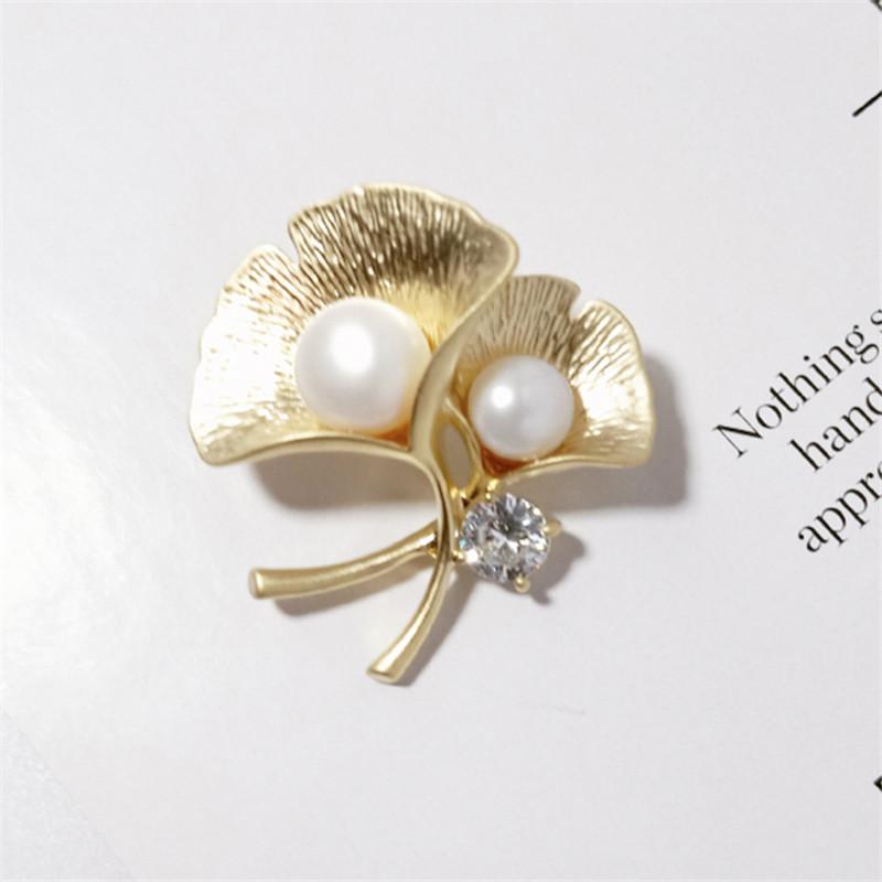 Pins, Brooches 2021 Korean Fashion Gingko Leaf Brooch Creative Personality Simple Freshwater Pearl Women's
Pins, Brooches 2021 Korean Fashion Gingko Leaf Brooch Creative Personality Simple Freshwater Pearl Women's