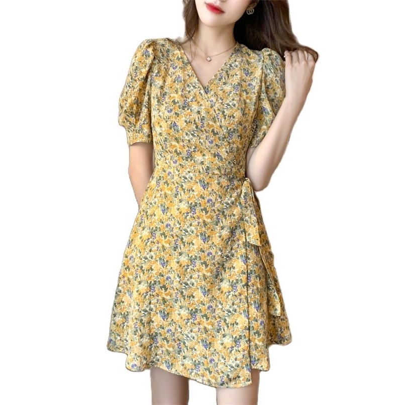 Fashion dress female print V-neck chiffon little daisy retro French floral summer 210520, Purple flower
Fashion dress female print V-neck chiffon little daisy retro French floral summer 210520, Purple flower
