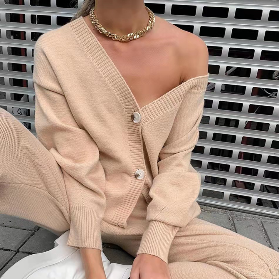 HLBCBG Women Knitted Tracksuit Turtleneck Sweater Casual Suit Autumn Winter 2 Piece Set Knit Pants Sporting Suit Femme Clothing, Silver
HLBCBG Women Knitted Tracksuit Turtleneck Sweater Casual Suit Autumn Winter 2 Piece Set Knit Pants Sporting Suit Femme Clothing, Silver