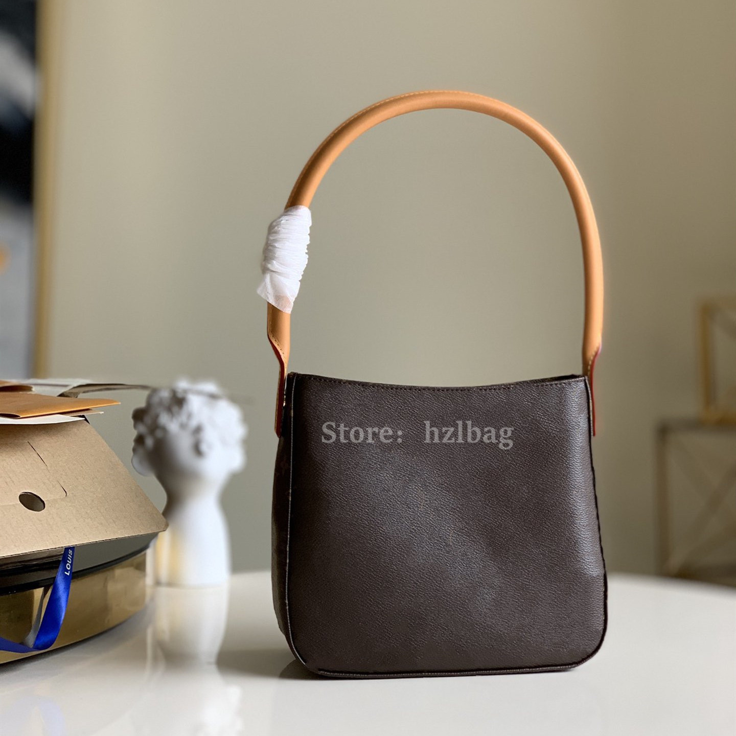 Vintage Looping Monograms Bag Designers Womens Handbags Purses Wallet Totes Bag Cross Body M51146, Color 01
Vintage Looping Monograms Bag Designers Womens Handbags Purses Wallet Totes Bag Cross Body M51146, Color 01