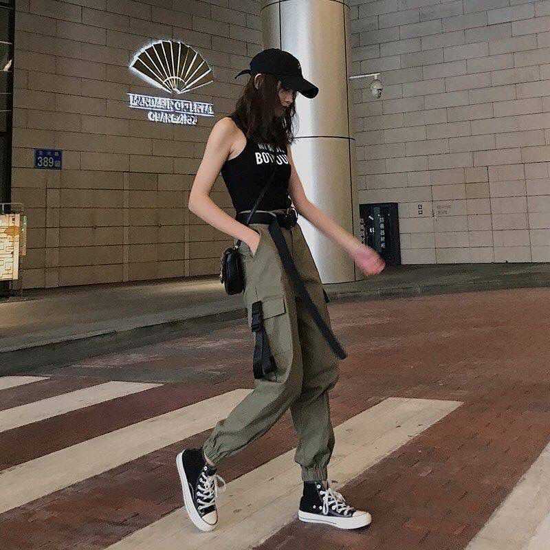 QWEEK Gothic Black Cargo Pants Women Hippie Streetwear Autumn Harajuku Loose Trousers For Female Rave Punk Straight Oversize 211006
