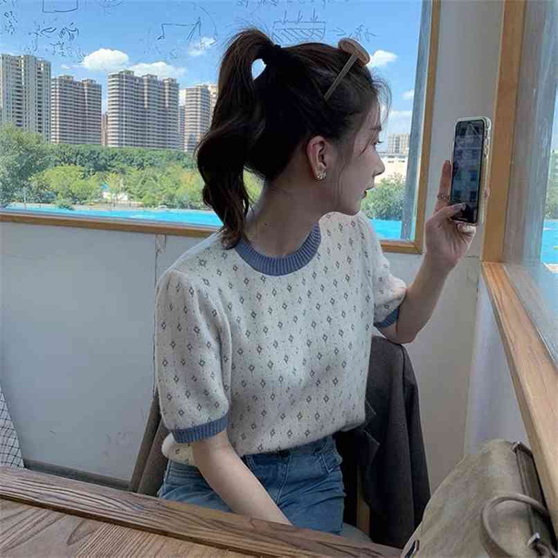 Japanese gentle wind short knit sweater women's spring ins net red ocean atmosphere bottoming short-sleeved top 210520, Sky blue
Japanese gentle wind short knit sweater women's spring ins net red ocean atmosphere bottoming short-sleeved top 210520, Sky blue