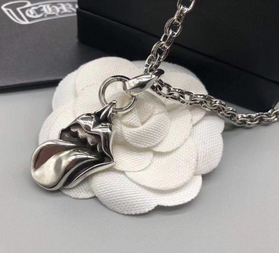 Silver Stainless Steel Cross Chrom&Hearts Cube Pendant Necklace Personality Titanium Retro Styles Necklaces Fashion Jewelry
Silver Stainless Steel Cross Chrom&Hearts Cube Pendant Necklace Personality Titanium Retro Styles Necklaces Fashion Jewelry