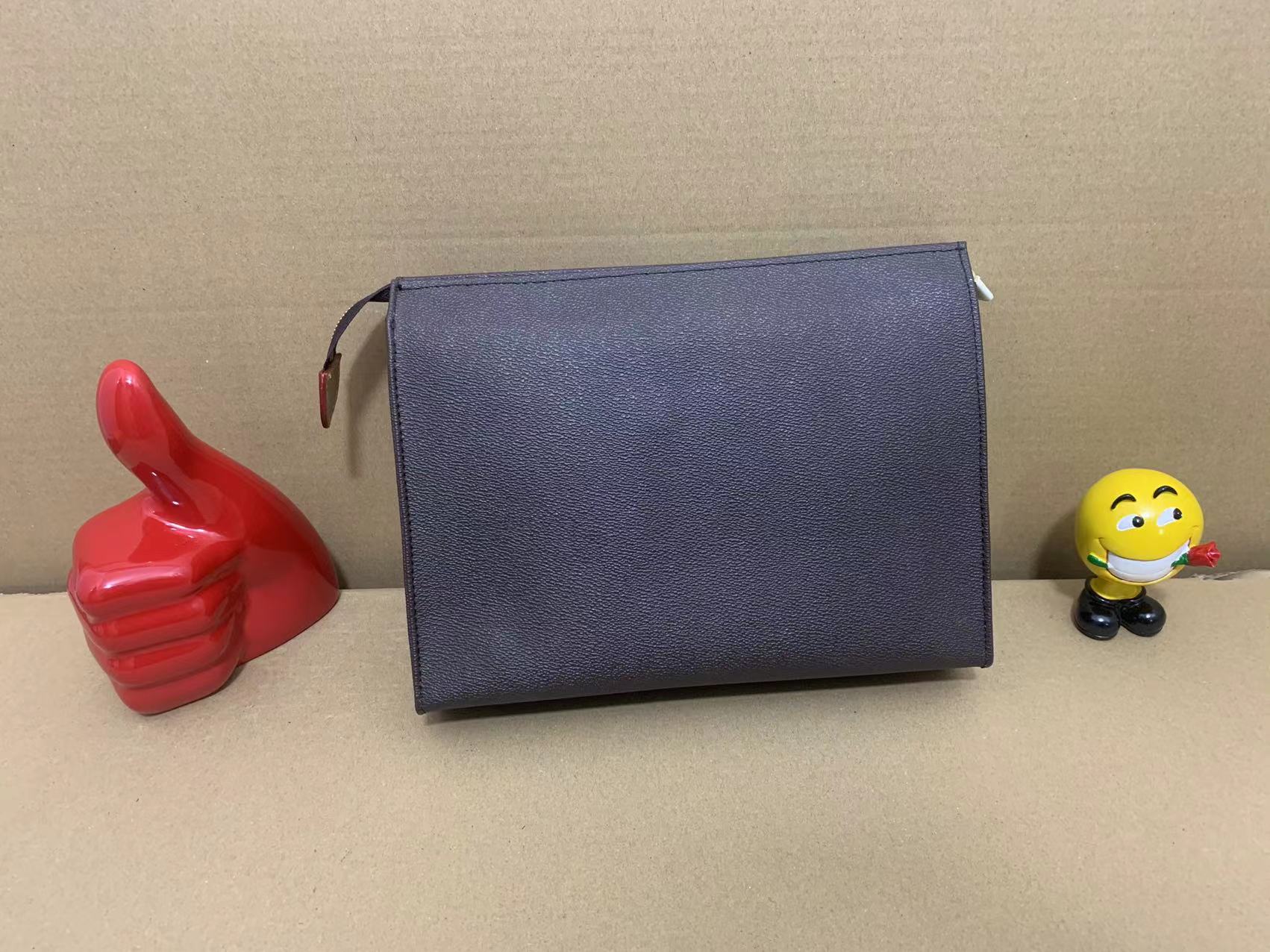 Bag Hotsales Travel Toiletry Pouch 26 cm Protection Makeup Clutch Womennew Genuine Leather Waterproof 19 cm Cosmetic Bags For Women Dust, Khaki oldflower letter
Bag Hotsales Travel Toiletry Pouch 26 cm Protection Makeup Clutch Womennew Genuine Leather Waterproof 19 cm Cosmetic Bags For Women Dust, Khaki oldflower letter