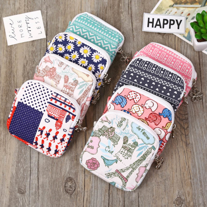 11*11CM Small Wallet Napkin Towel Bags Girls Purses Card Holder Multifunction Portable Sanitary Pad Organizer 1 PCS