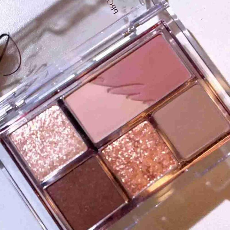 Eye Shadow 6 Color Matte Earth Eyeshadow Palette Shimmer Glitter Waterproof Long-lasting Makeup Set
Eye Shadow 6 Color Matte Earth Eyeshadow Palette Shimmer Glitter Waterproof Long-lasting Makeup Set