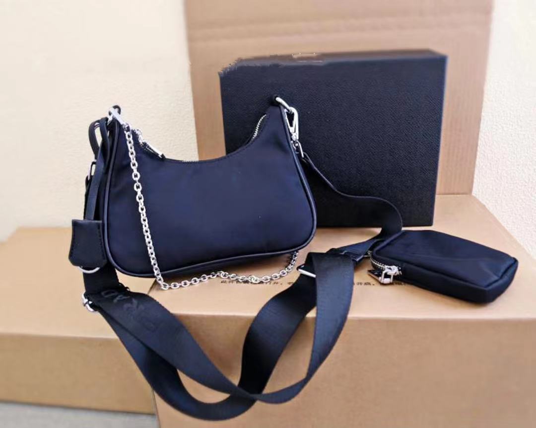 2021 designer bag lady single shoulder diagonal multifunctional underarm composite bages solid color metal chain stray bags + multi-color optional, Box
2021 designer bag lady single shoulder diagonal multifunctional underarm composite bages solid color metal chain stray bags + multi-color optional, Box