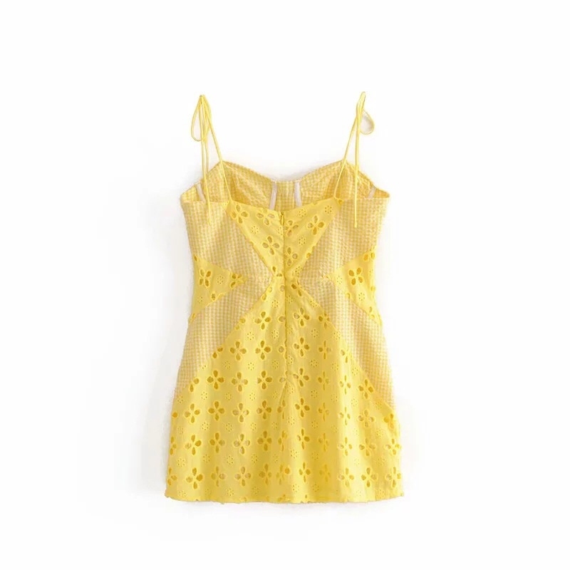 Women Sexy Yellow Lace Spliced Plaid Trim Spaghetti Strap Mini Dress Romantic Lady Backless Sleeveless Party Club Bodycon 210429