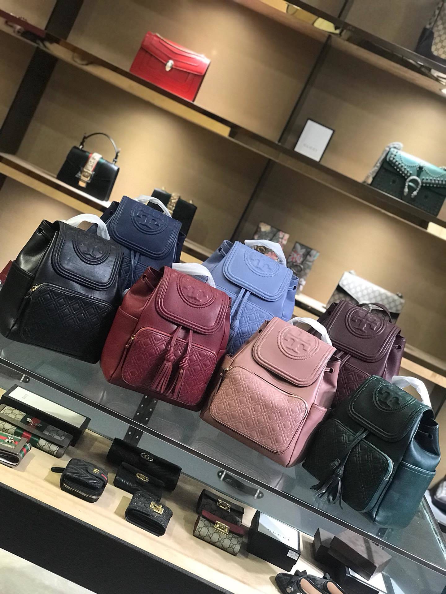 Luxury Leather Backpack Designer Classic Chain Women's Tassel Rhombic Suture Large Capacity Bag Cover Schoolbag Bags
Luxury Leather Backpack Designer Classic Chain Women's Tassel Rhombic Suture Large Capacity Bag Cover Schoolbag Bags