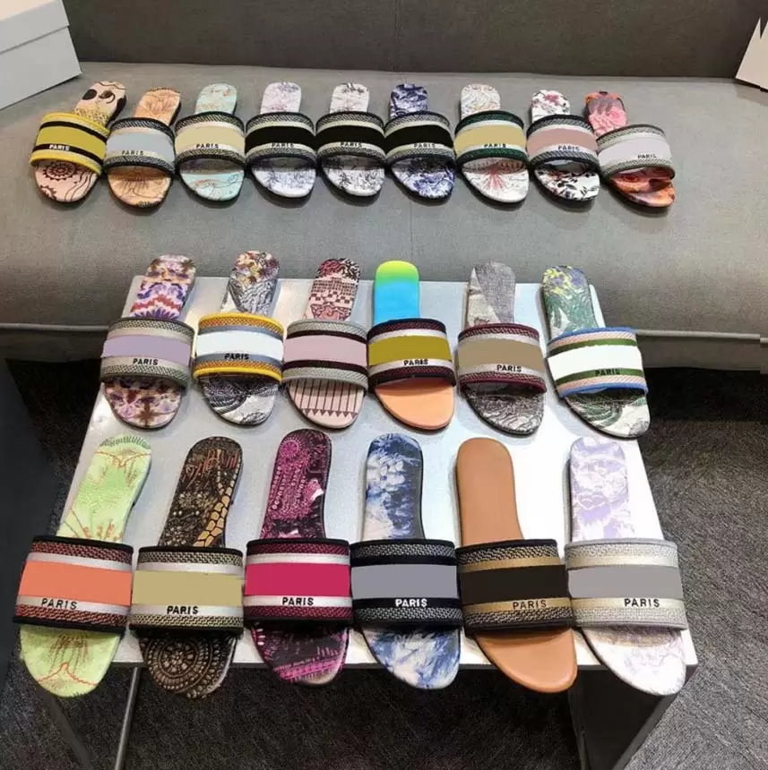 luxury Designer Leather Ladies Sandals Summer Flat Slipper fashion beach woman Big head Slipper Rainbow letters shoe, #1
luxury Designer Leather Ladies Sandals Summer Flat Slipper fashion beach woman Big head Slipper Rainbow letters shoe, #1
