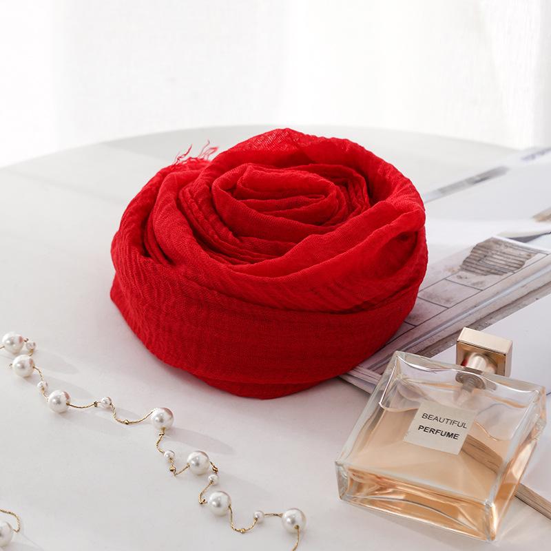 Scarves The Korean Version Of Pleated Solid-colored Short-bearded Cotton Scarf Female Muslim Monochrome Air Shawl
Scarves The Korean Version Of Pleated Solid-colored Short-bearded Cotton Scarf Female Muslim Monochrome Air Shawl