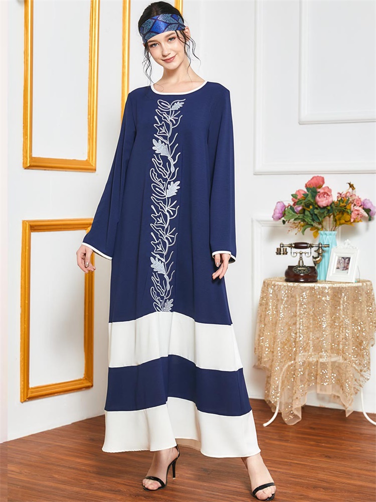 Maxi Dress for Women Muslim Abaya Elegant Ethnic Embroidered Contrast Color Modest Arabic Clothes Long Sleeve Autumn 2021 Gown
Maxi Dress for Women Muslim Abaya Elegant Ethnic Embroidered Contrast Color Modest Arabic Clothes Long Sleeve Autumn 2021 Gown
