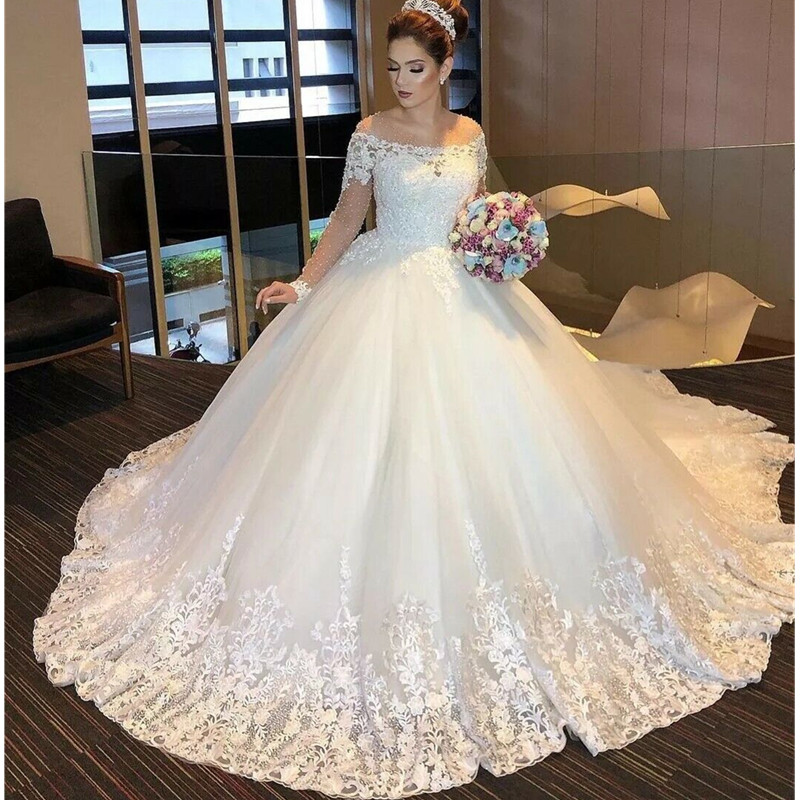 Middle East Naviblue Off Shoulders Wedding Dresses Romatic Button Back Half Sleeves Lace Appliques A-line Novia Bridal Gowns with Belt