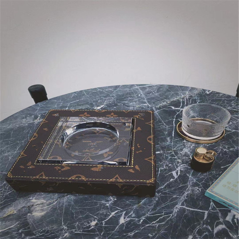 crystal letter printed Ashtrays unisex classical home hotel Smoking Accessories leather high quality Ashtray
crystal letter printed Ashtrays unisex classical home hotel Smoking Accessories leather high quality Ashtray