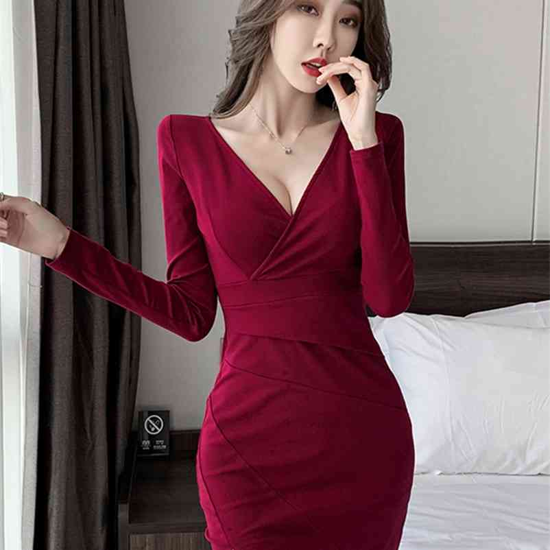 Nightclub sexy women' low-cut V-neck split bag hip autumn and winter show chest temperament tight-fitting dress 210603, Burgundy
Nightclub sexy women' low-cut V-neck split bag hip autumn and winter show chest temperament tight-fitting dress 210603, Burgundy