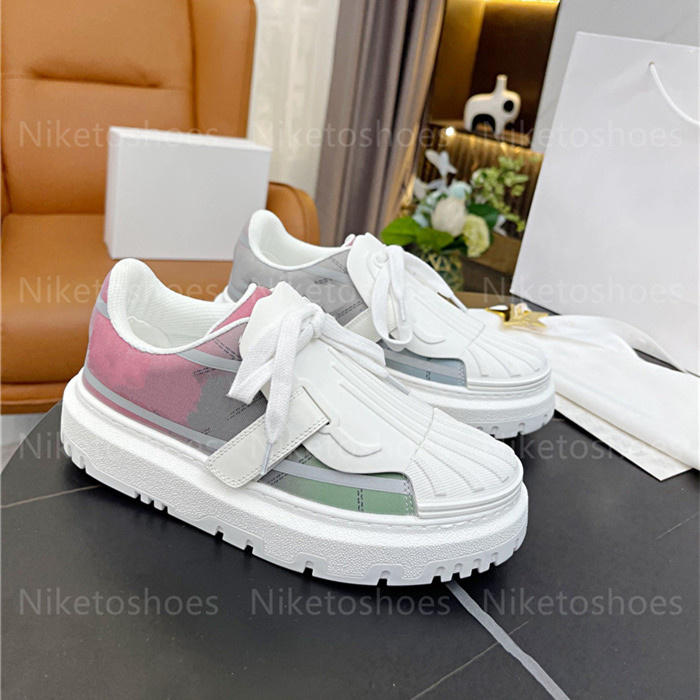 Women Designers Shoes reflective design thick-sole sneaker brand signature Platform Shoe ID SNEAKER, 03
Women Designers Shoes reflective design thick-sole sneaker brand signature Platform Shoe ID SNEAKER, 03