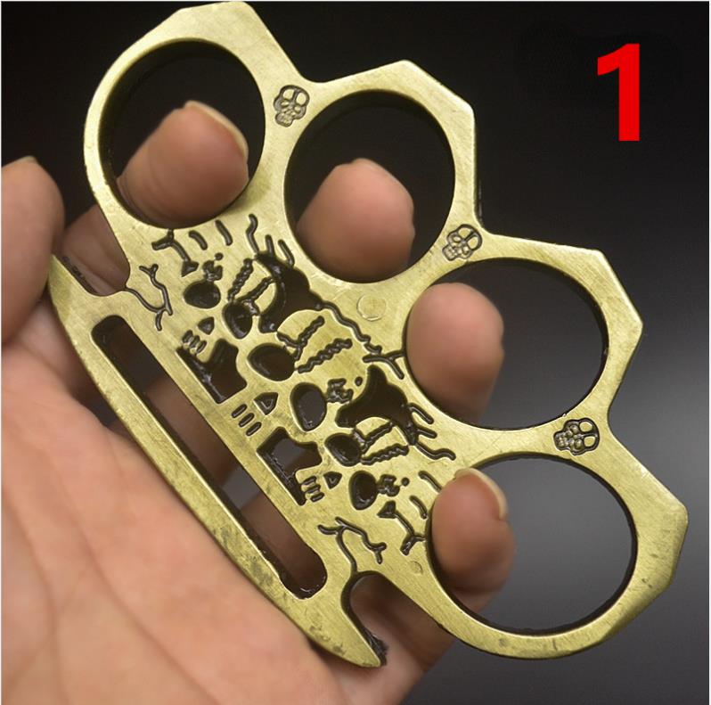 New high Hardness Hell Detective Constantine metal Knuckle Outdoor EDC tools Knuckles Duster Buckle Break window Self-Defense
New high Hardness Hell Detective Constantine metal Knuckle Outdoor EDC tools Knuckles Duster Buckle Break window Self-Defense