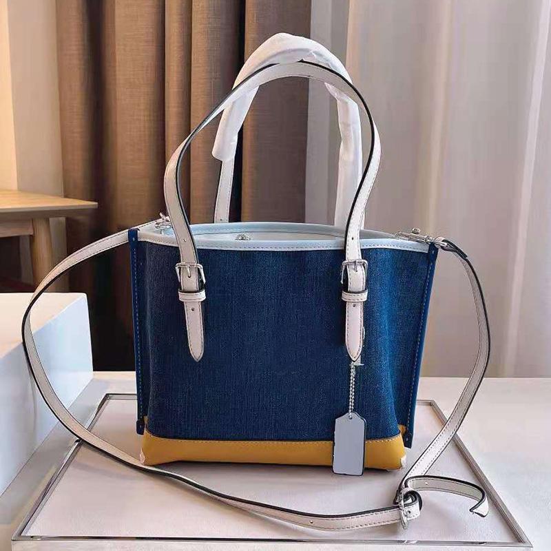 Luxury hand bag ladies designer large-capacity shopping bags simple fashion leather shoulder strap carriage printing one-shoulder handbag
Luxury hand bag ladies designer large-capacity shopping bags simple fashion leather shoulder strap carriage printing one-shoulder handbag