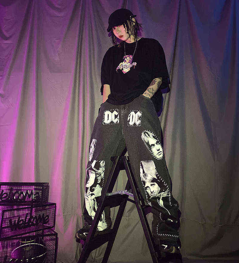 UNCLEDONJM High Street Patchwork Printed Jeans Ins Hip Hop Wide Leg Pants Men hip hop jeans men 211120