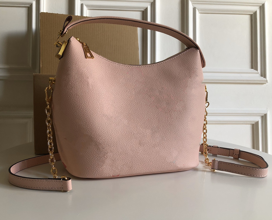 luxurys designer bags women fashion Shoulder crossbody Bag top high quality Handbag 24cm Handbags M45697 M45698, Price difference
luxurys designer bags women fashion Shoulder crossbody Bag top high quality Handbag 24cm Handbags M45697 M45698, Price difference