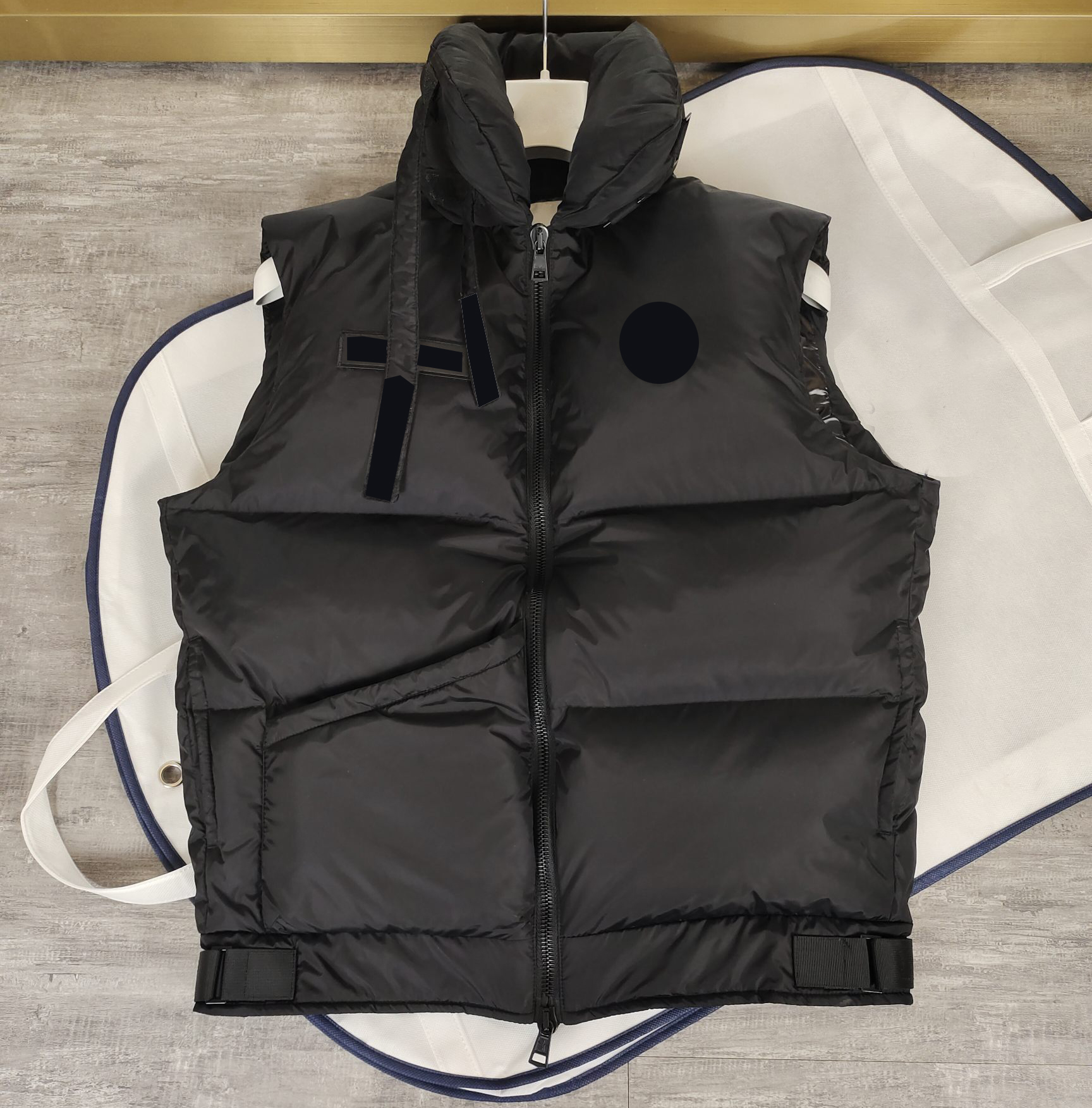 Classical mens Down MAYA Vests Printed letter cap Womens Vest Outerwear Winter WomensWaterproof Coats 5size, Supplement (not shipped separately)
Classical mens Down MAYA Vests Printed letter cap Womens Vest Outerwear Winter WomensWaterproof Coats 5size, Supplement (not shipped separately)